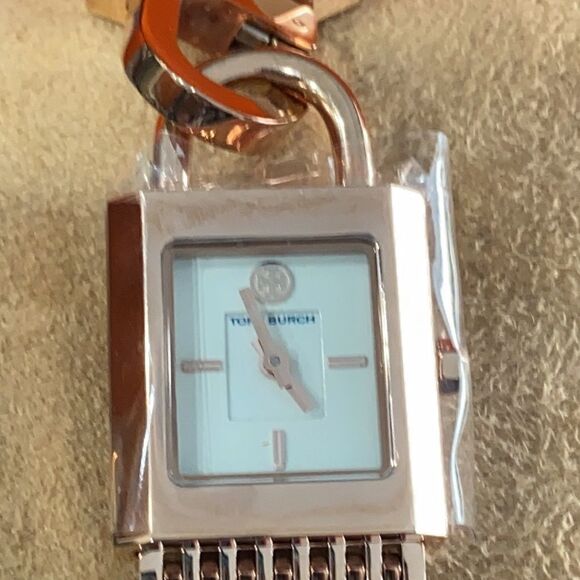 TORY BURCH SURREY ROSEGOLD LADIES LOCK WATCH, MESH BAND D6 - Picture 8 of 11